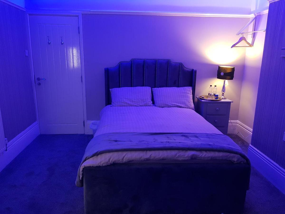 Highfields Living - All Rooms Ensuite- Free Wifi- Free Local Parking Sheffield Kültér fotó